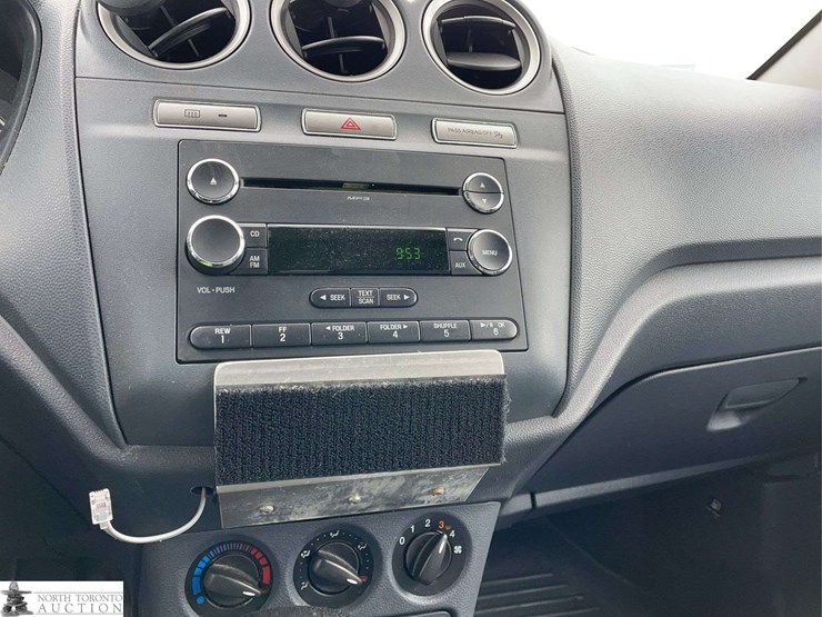 2012-ford-transit-connect-image-15