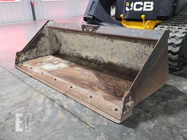 2021-jcb-3ts-8t-image-9