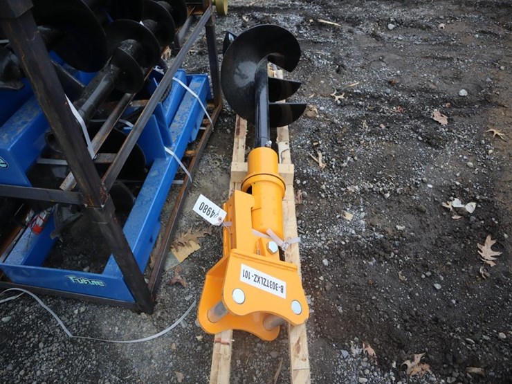 caterpillar-303-image-3