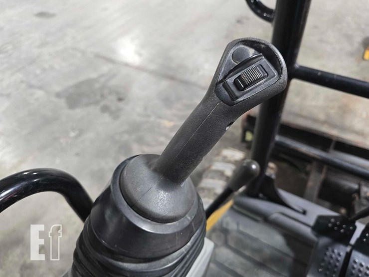 2020-caterpillar-305e2-cr-image-17