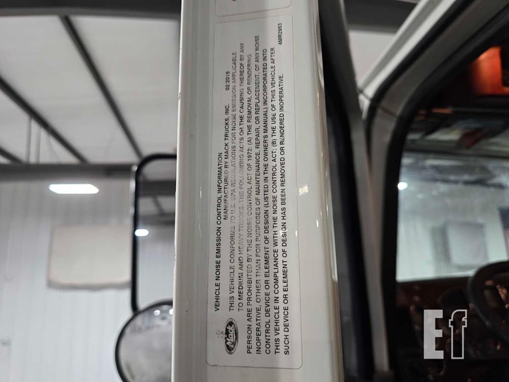 2017-mack-pinnacle-chu613-image-25