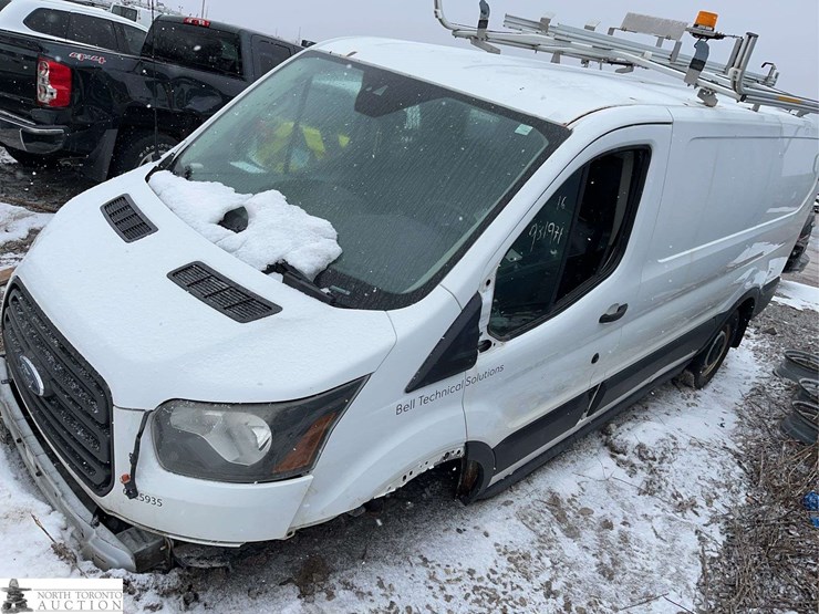 2016-ford-transit-image-1