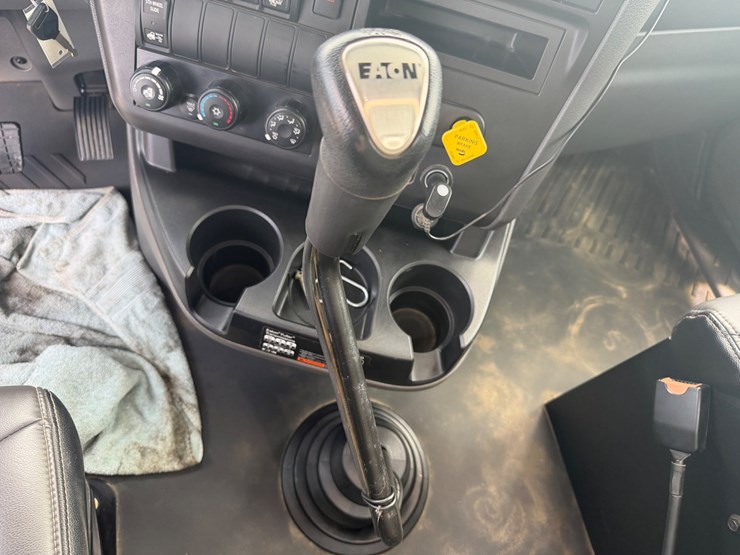 2024-international-hx620-image-31