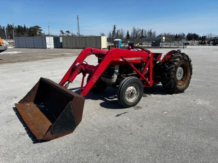 massey-ferguson-135-image-1