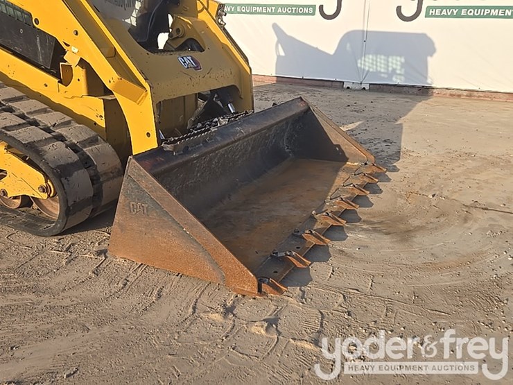 2021-caterpillar-289d3-image-23