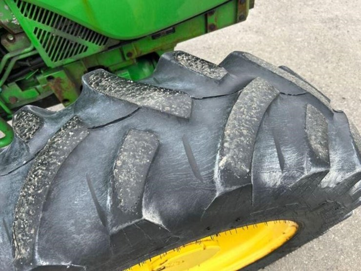 2016-john-deere-5085e-image-58