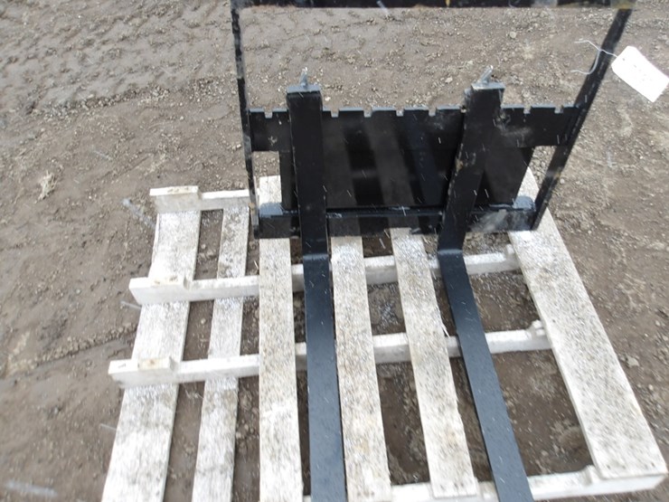#7393-•-30"-mini-skid-steer-forks-image-2