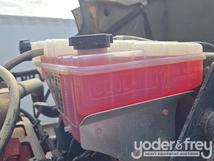 2014-kenworth-t800-image-117