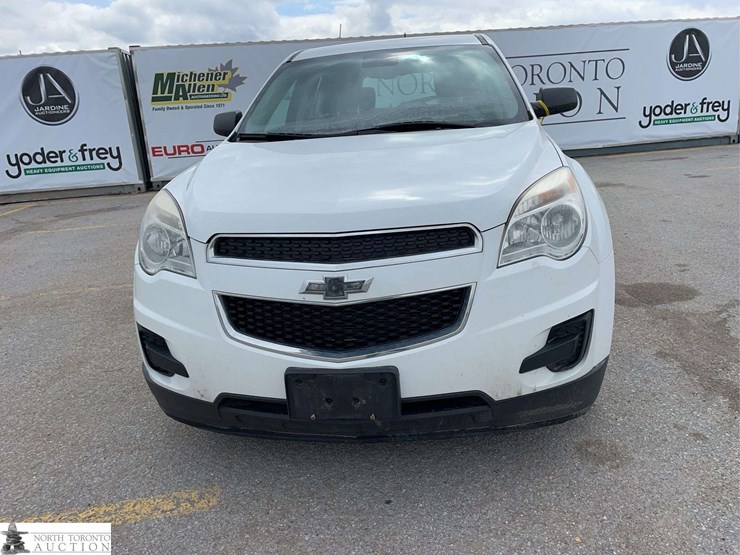 2015-chevrolet-equinox-image-2