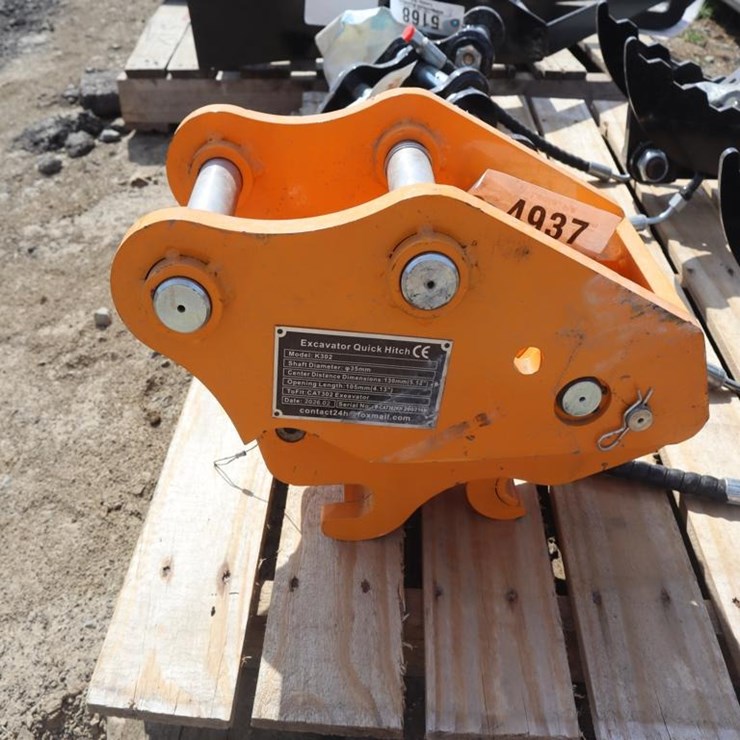 Future Excavator Quick Hitch