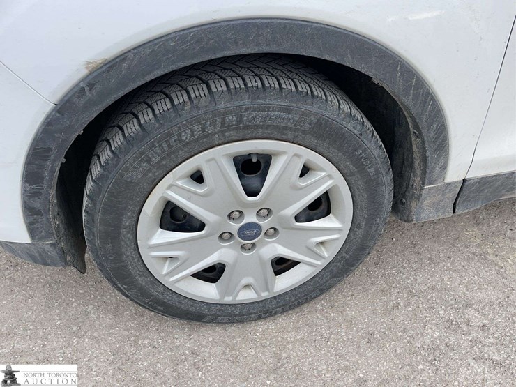 2015-ford-escape-image-20