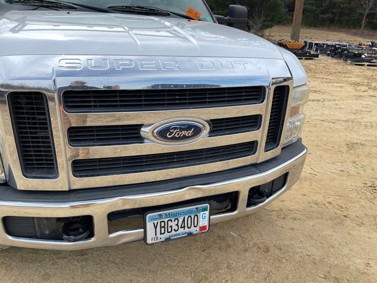2008-ford-f550-image-11