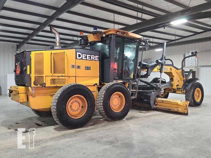 2012-deere-770g-image-3