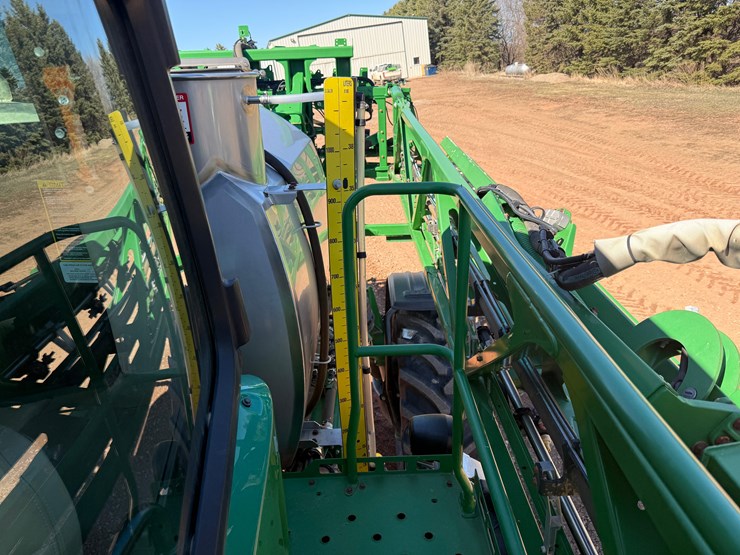 2015-john-deere-r4038-image-71