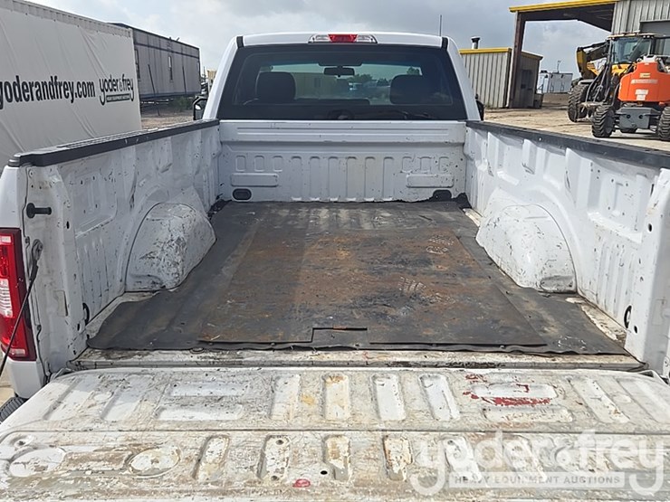 2019-ford-f150-image-32