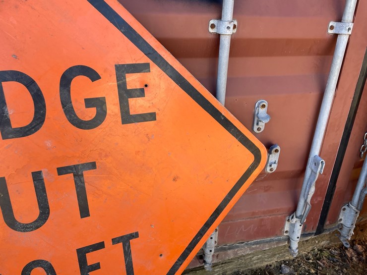 #3932-•-(2)-metal-retired-road-signs-image-13
