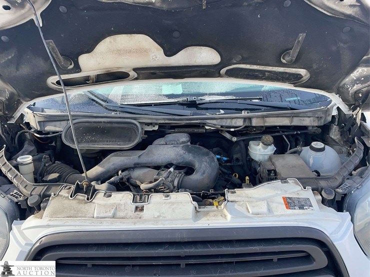 2015-ford-transit-image-10