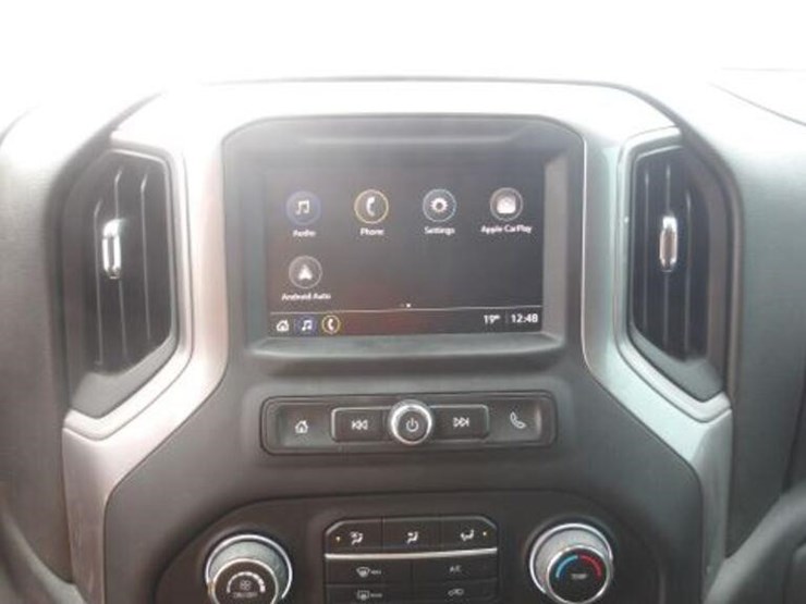 2023-chevrolet-1500-image-18