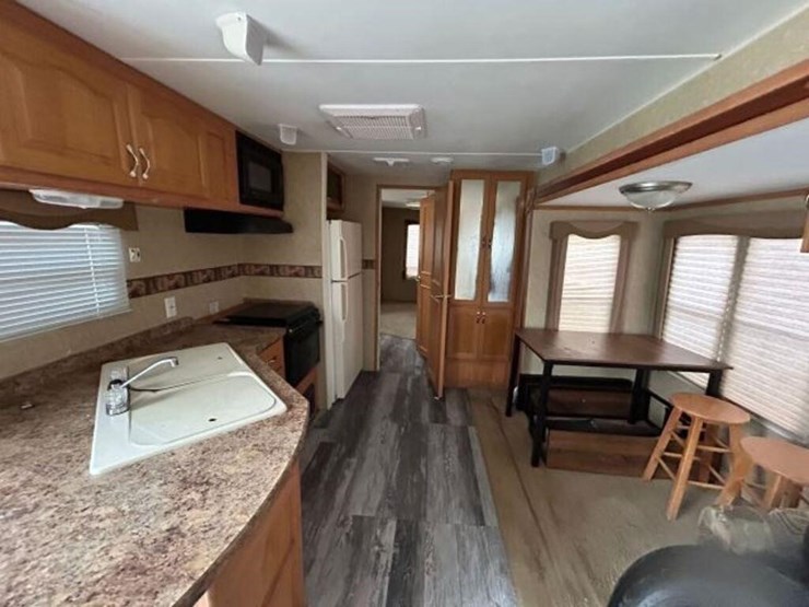 2010-gulf-stream-innsbruck-supreme-lodge-40tbs-t/a-image-56