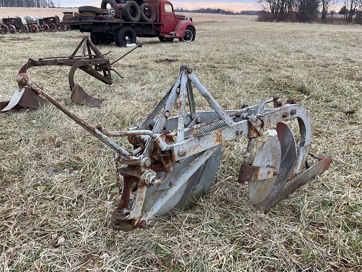 two-bottom-fordson-plow-image-7