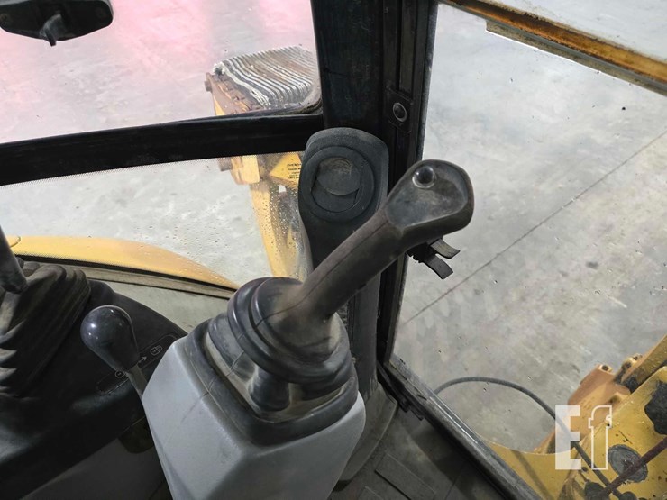 2009-caterpillar-430e-image-29