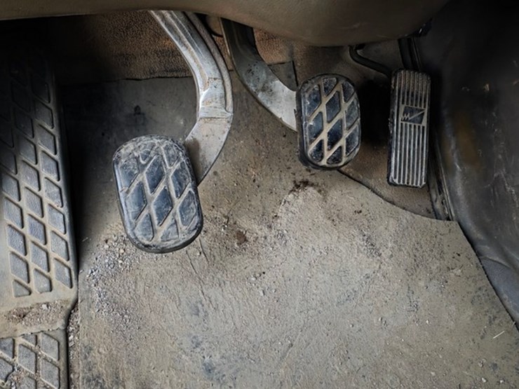 2000-caterpillar-3126-image-52