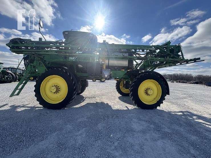 2019-john-deere-r4038-image-13