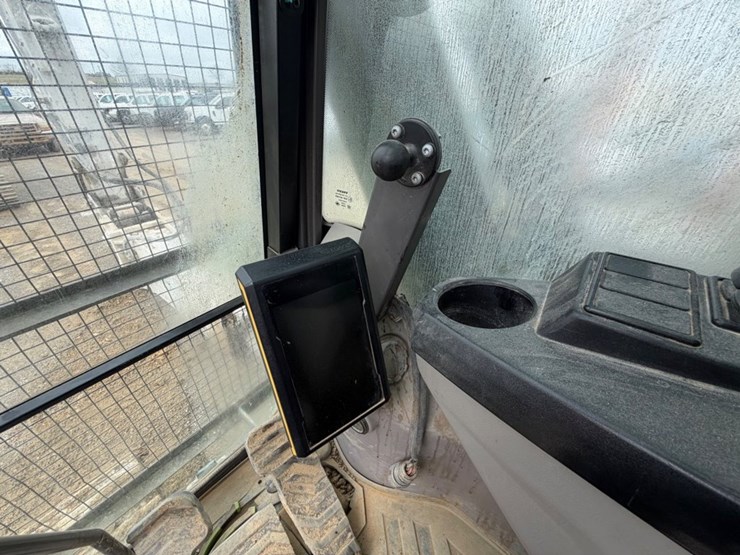 2022-volvo-ec300el-image-18