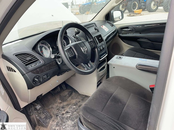 2012-ram-c/v-image-10