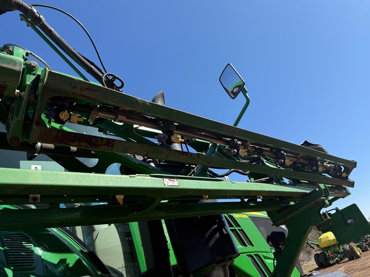 2015-john-deere-r4038-image-13