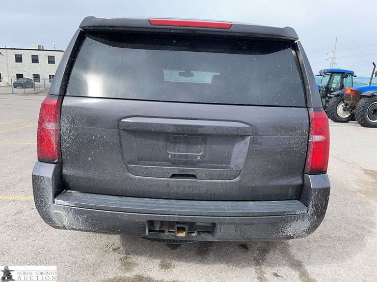 2017-chevrolet-tahoe-image-6