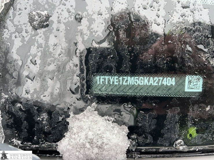 2016-ford-transit-image-16