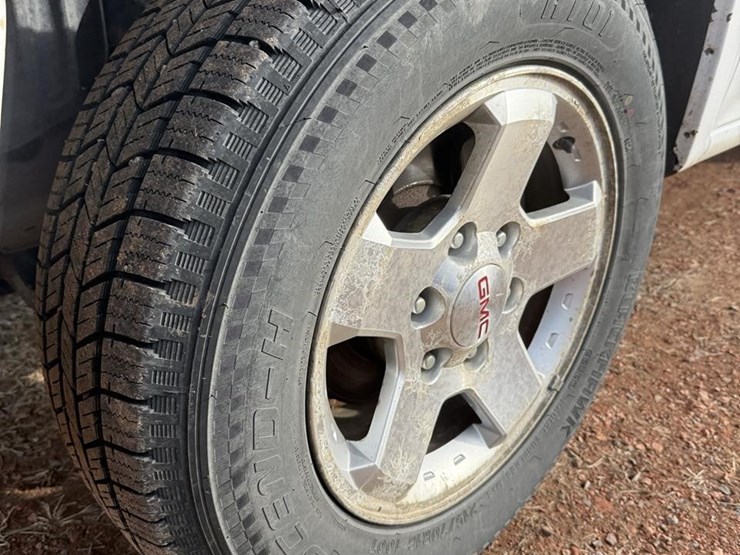 2010-chevrolet-colorado-image-9