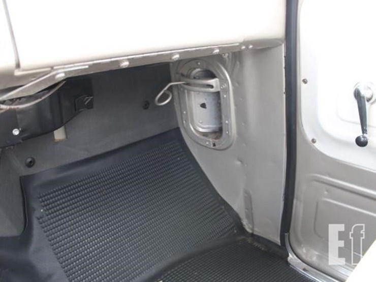 #801-1964-gmc-3/4-ton-pickup-4x4-8'-bed-89000-mile-image-16