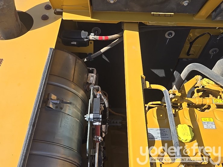 2019-caterpillar-336-image-75