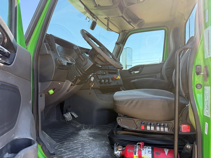 2018-international-lt-image-12