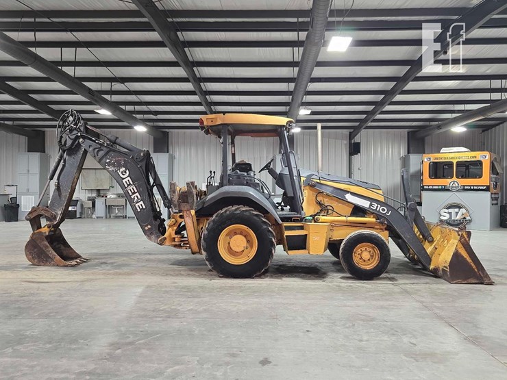 2011-deere-310j-image-6