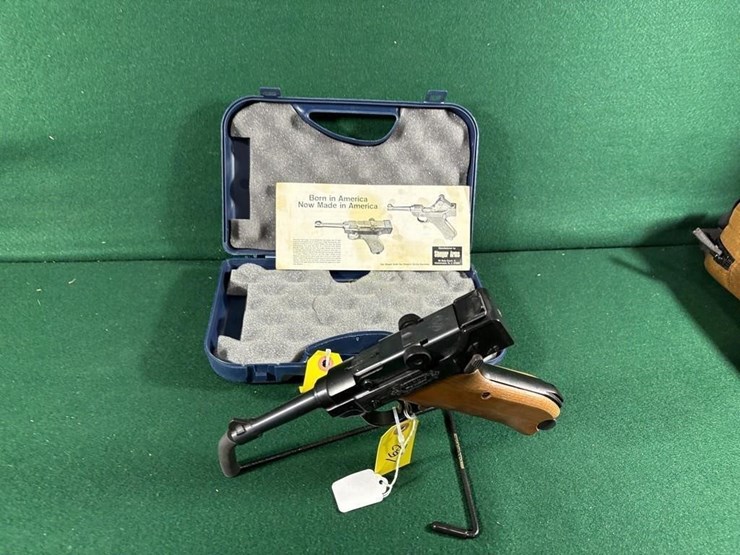 stoeger-luger-22-lr-pistol-image-9