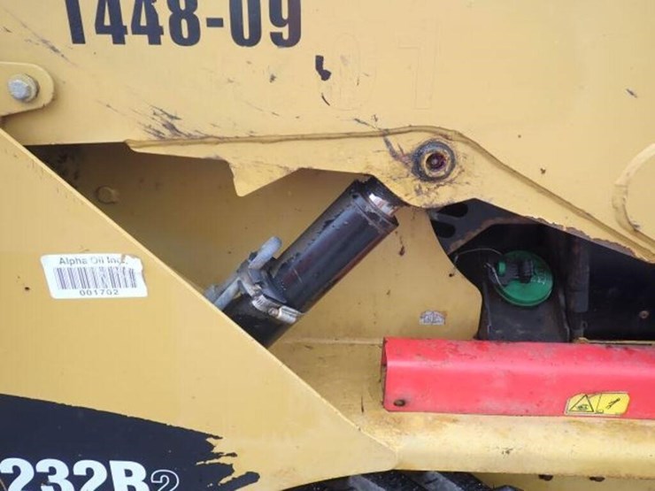 2009-caterpillar-232b-image-40