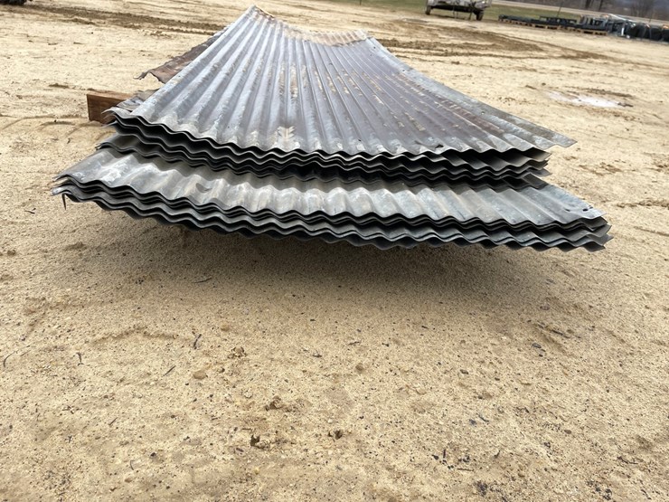 #3977-•-(16)-corrugated-steel-siding-image-5