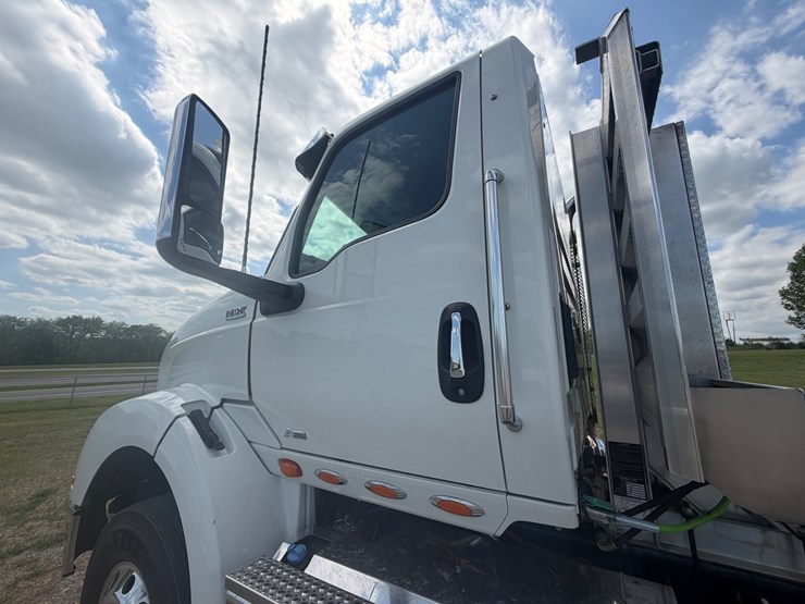 2024-international-hx620-image-14
