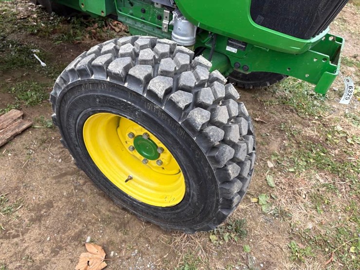 2019-john-deere-4044m-image-7