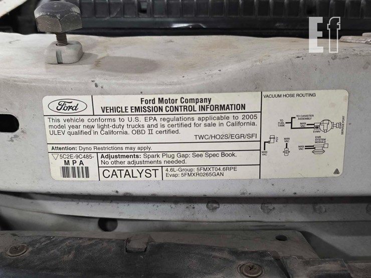 2005-ford-e150-image-18