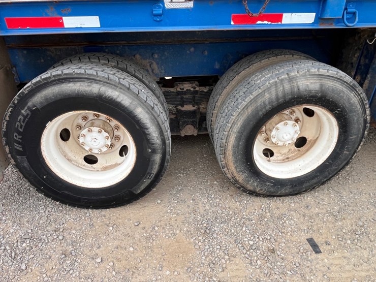 2002-sterling-lt9500-image-14