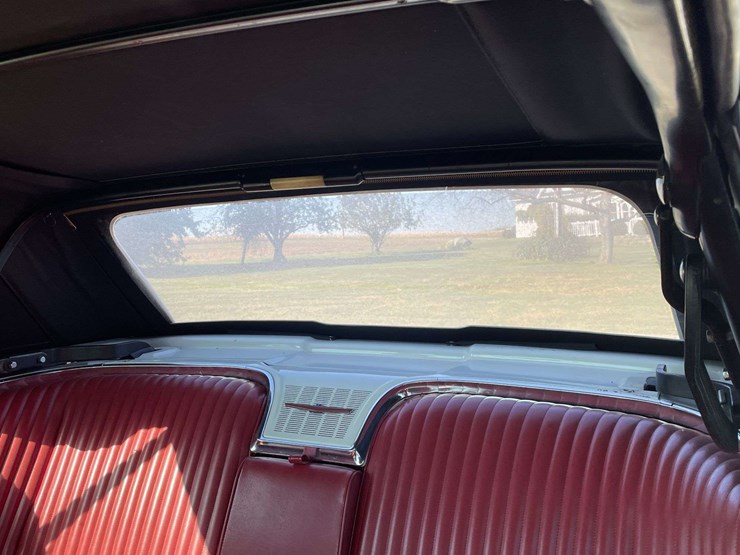 1965-ford-thunderbird-image-50