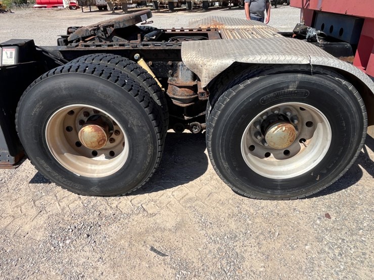 2000-kenworth-t800-image-13