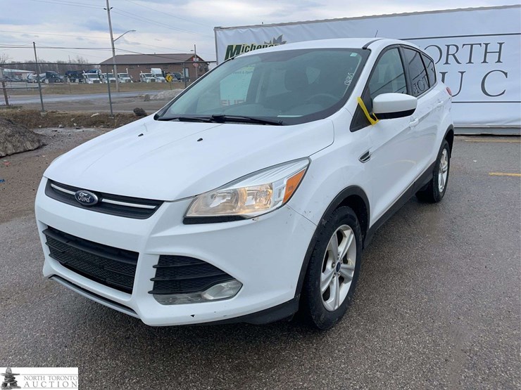 2016-ford-escape-image-1