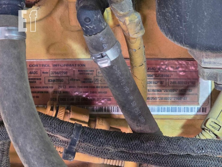 2013-caterpillar-tl943c-image-27