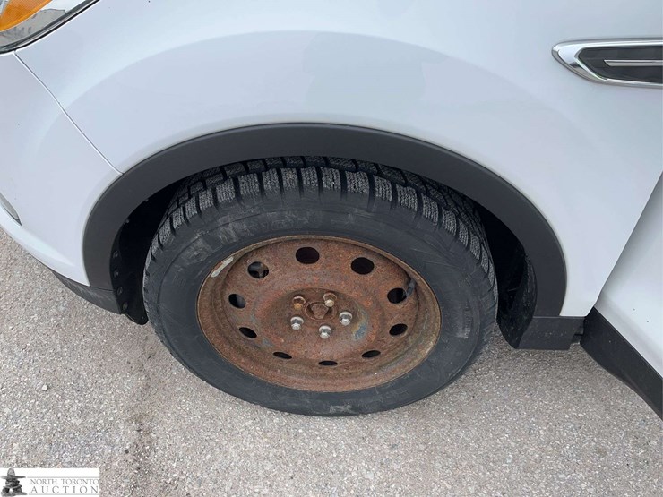 2017-ford-escape-image-24