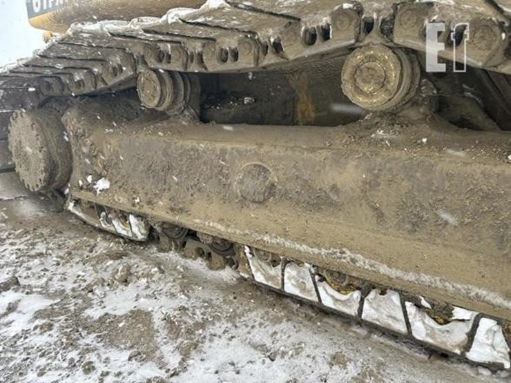 2017-komatsu-d61pxi-image-8